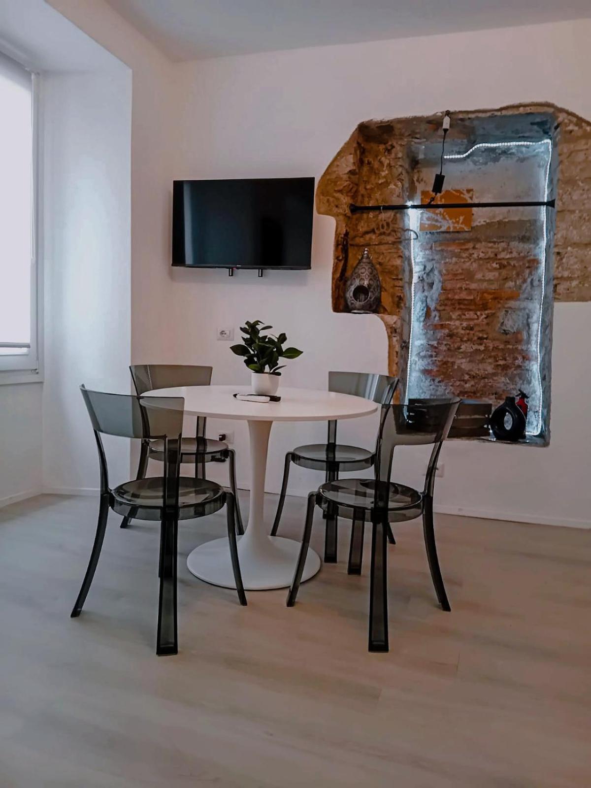 History Luxury Central Apartment By Revenue House Como Exterior foto